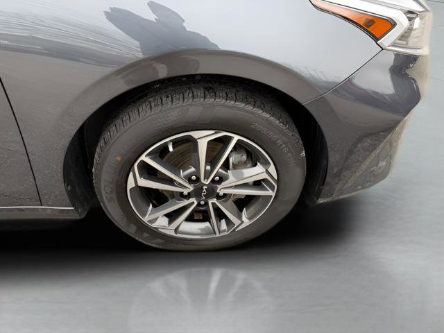 Used 2023 Kia Forte LXS FWD image 23