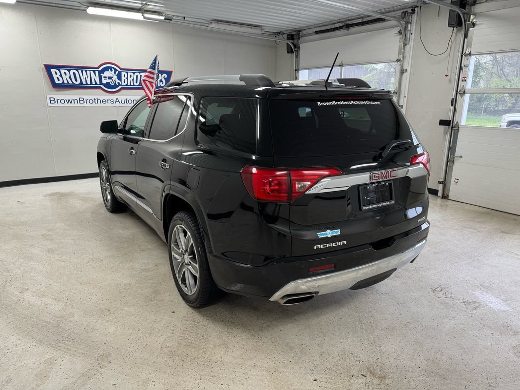 Used 2019 GMC Acadia Denali w/ Technology Package AWD/4WD image 4