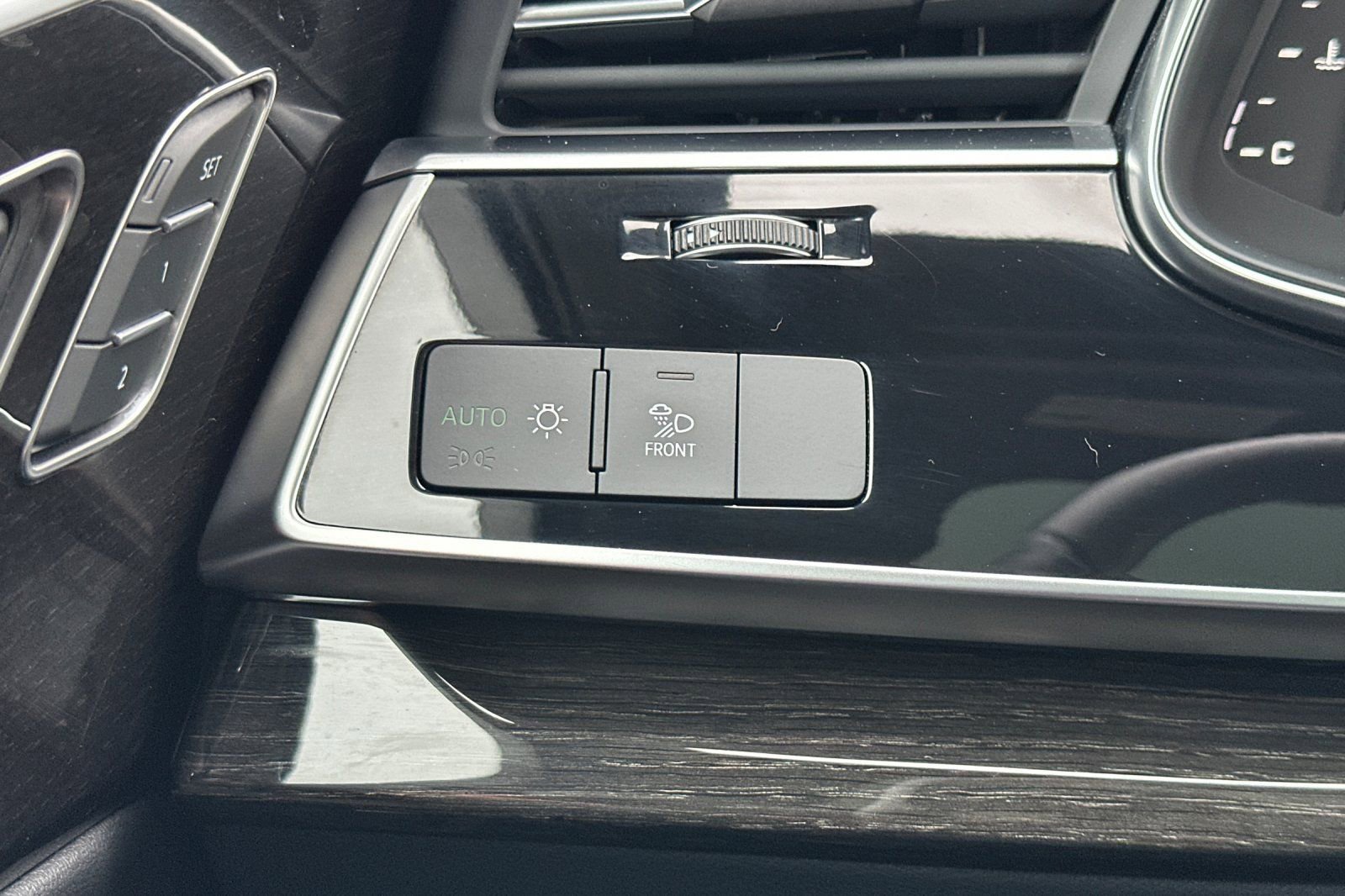 Used 2025 Audi Q7 3.0T Premium Plus image 33