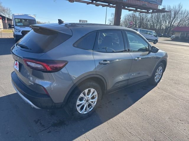 Used 2025 Ford Escape Active image 4