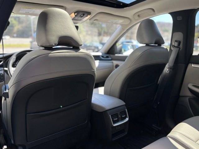 Used 2023 INFINITI QX50 Luxe image 23