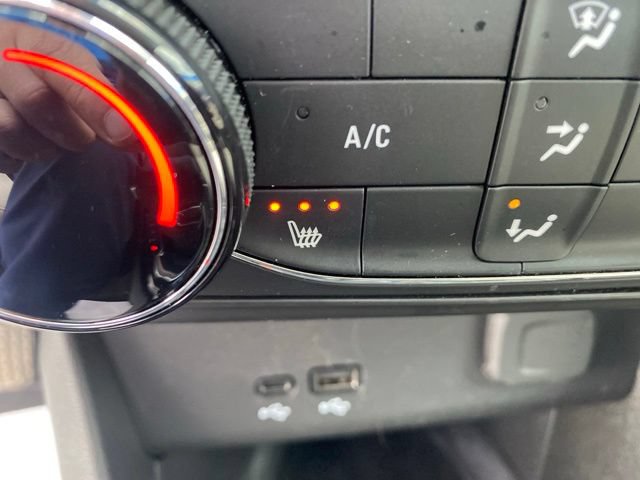 Used 2024 Buick Encore GX Preferred AWD/4WD image 15