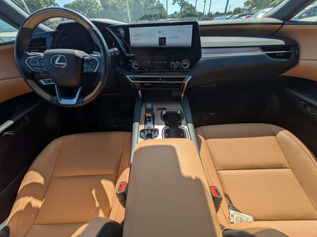 Used 2025 Lexus RX 350 Premium w/ Accessory Package (Z1) FWD image 13