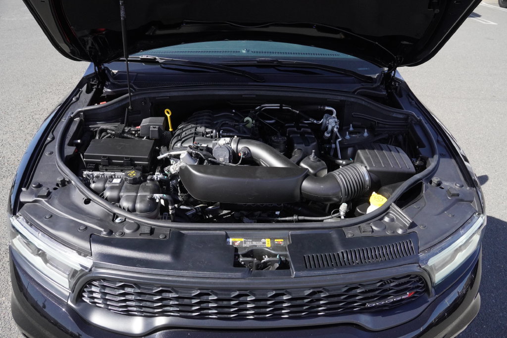 Certified 2025 Dodge Durango GT w/ Blacktop Package RWD image 39