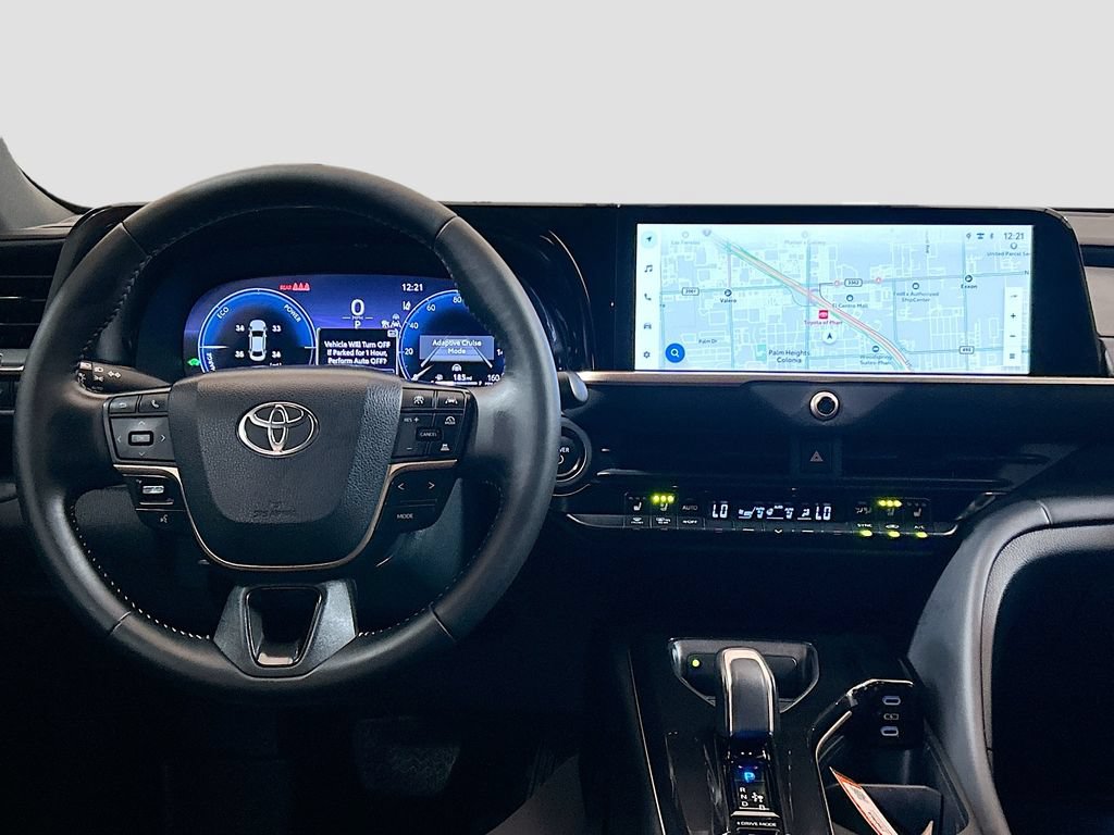 Used 2025 Toyota Crown AWD/4WD image 20