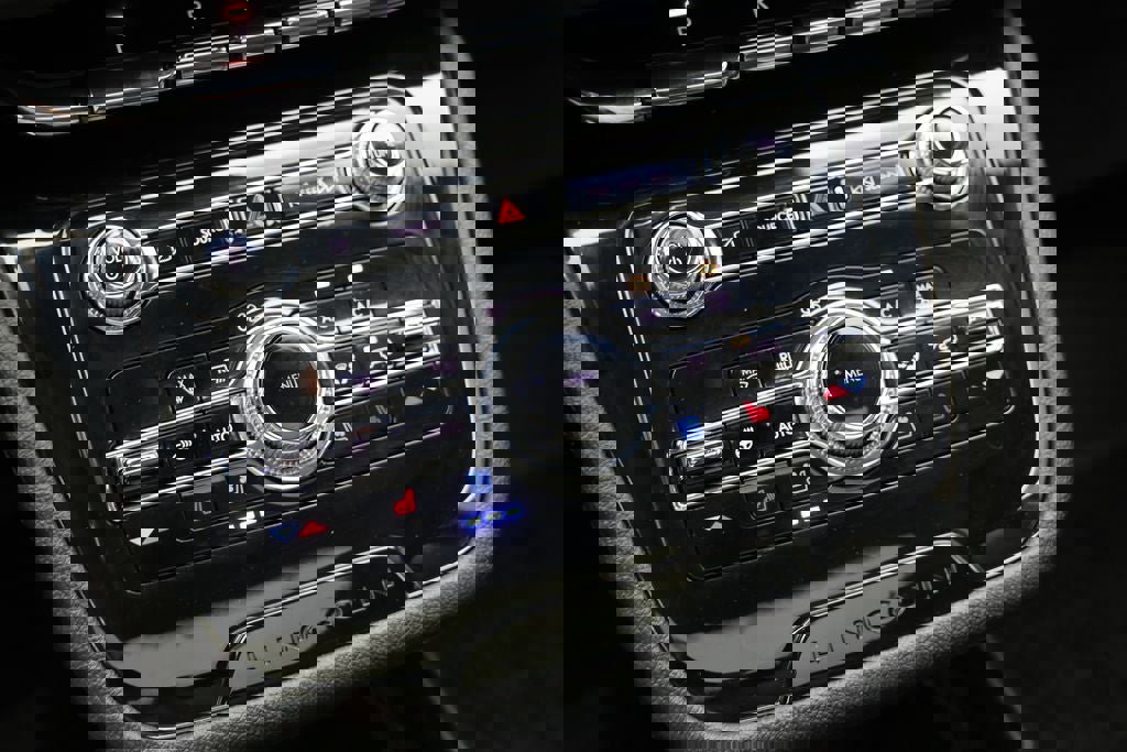 Used 2022 Lincoln Corsair Reserve w/ Equipment Group 201A image 26