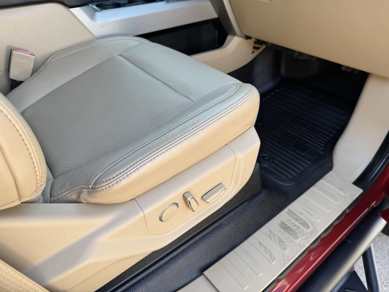 Used 2019 Ford F550 4x4 Crew Cab Super Duty image 21