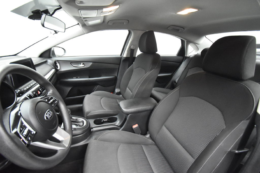 Used 2019 Kia Forte LXS FWD image 13
