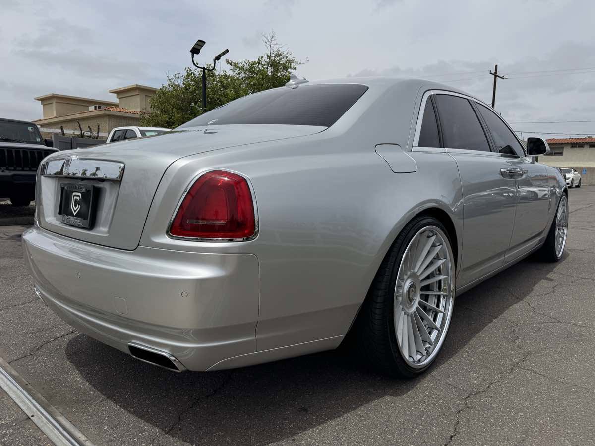 Used 2014 Rolls-Royce Ghost RWD image 8