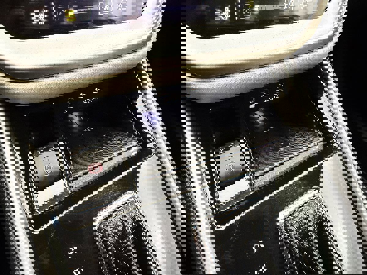 Used 2020 Subaru Outback Limited w/ Popular Package #2 image 29