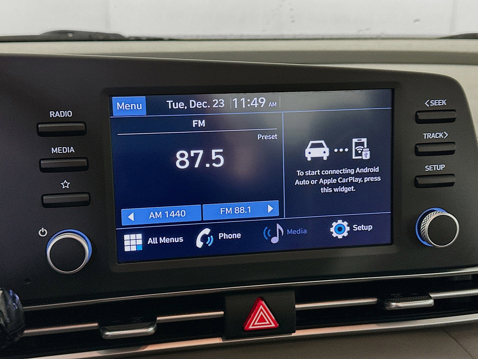 Used 2021 Hyundai Elantra SE image 19