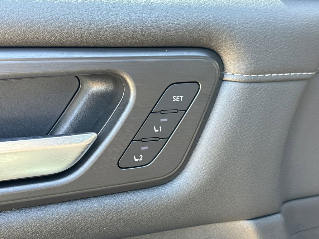 New 2026 Nissan Armada Platinum w/ Convenience Package image 25