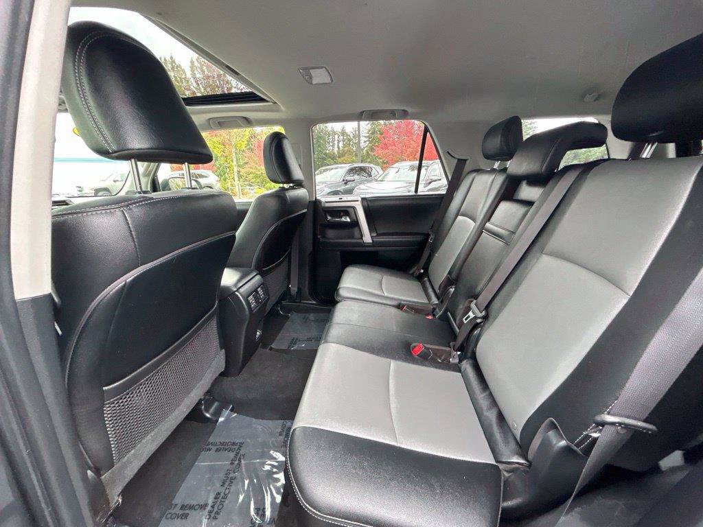 Used 2021 Toyota 4Runner SR5 Premium w/ Moonroof Package AWD/4WD image 18