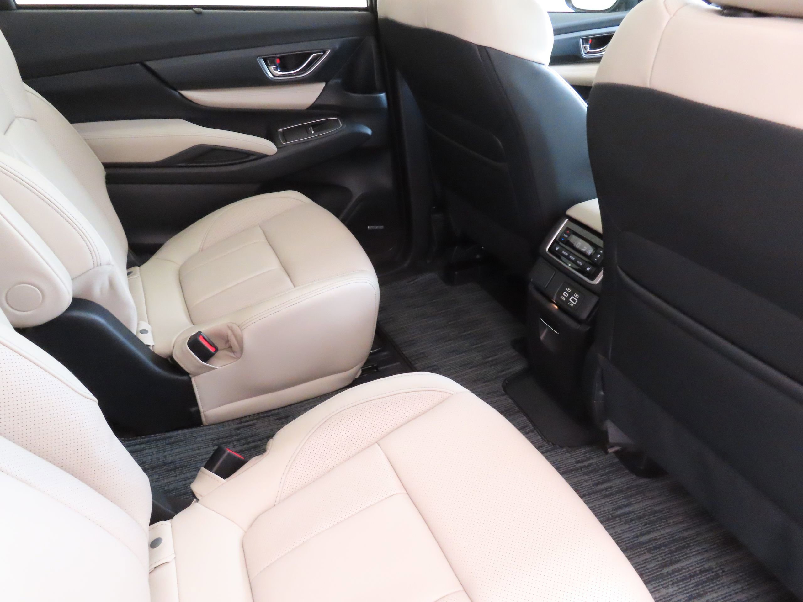 New 2026 Subaru Ascent Limited image 26