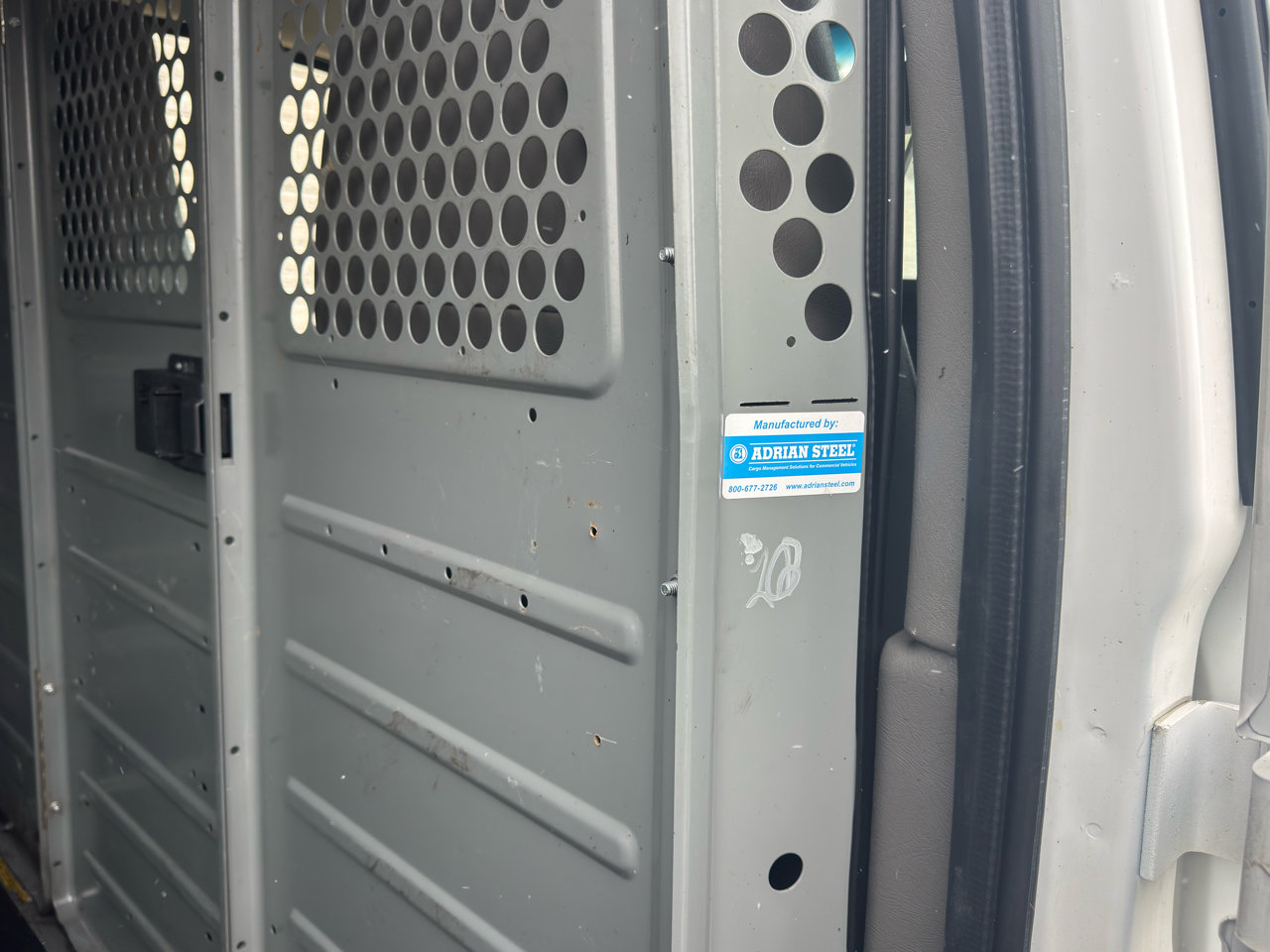 Used 2015 Chevrolet Express 3500 image 29