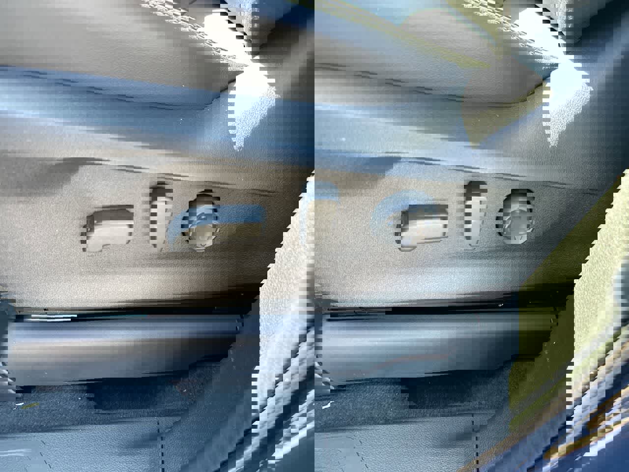 New 2025 Subaru Ascent Limited image 22