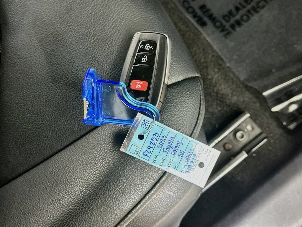 Used 2023 Toyota Camry SE w/ Convenience Package FWD image 32