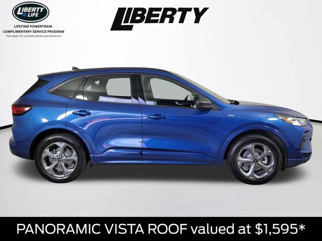 Used 2023 Ford Escape ST-Line w/ Tech Pack #1 AWD/4WD image 2