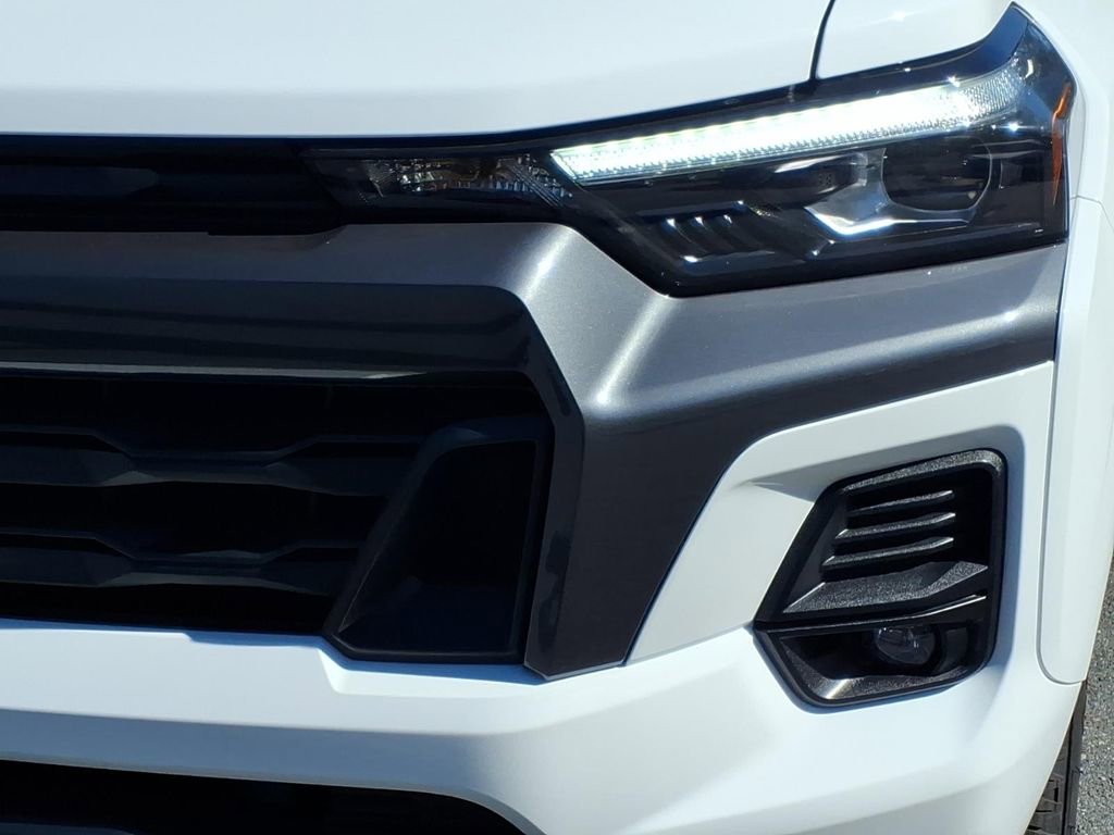 New 2026 Chevrolet Colorado LT w/ LT Convenience Package AWD/4WD image 8