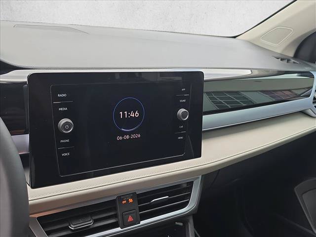 New 2026 Volkswagen Taos SE FWD image 15