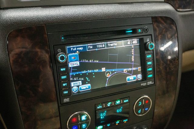 Used 2011 GMC Yukon XL Denali AWD/4WD image 8