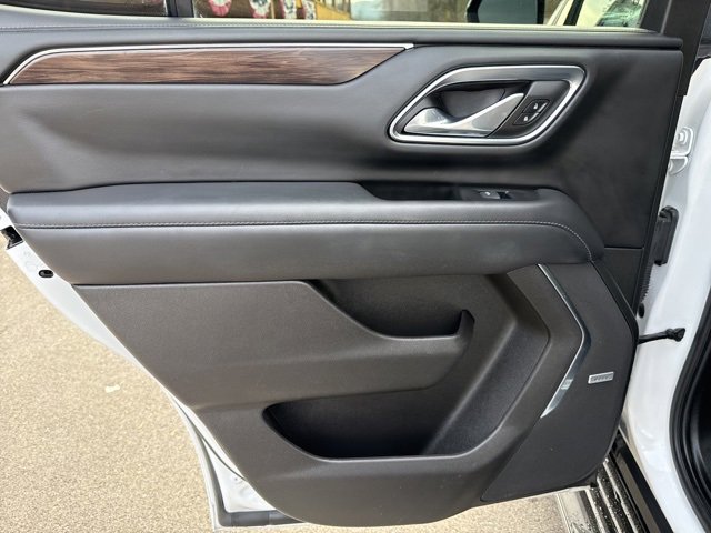 Used 2023 Chevrolet Tahoe LT w/ Luxury Package image 18