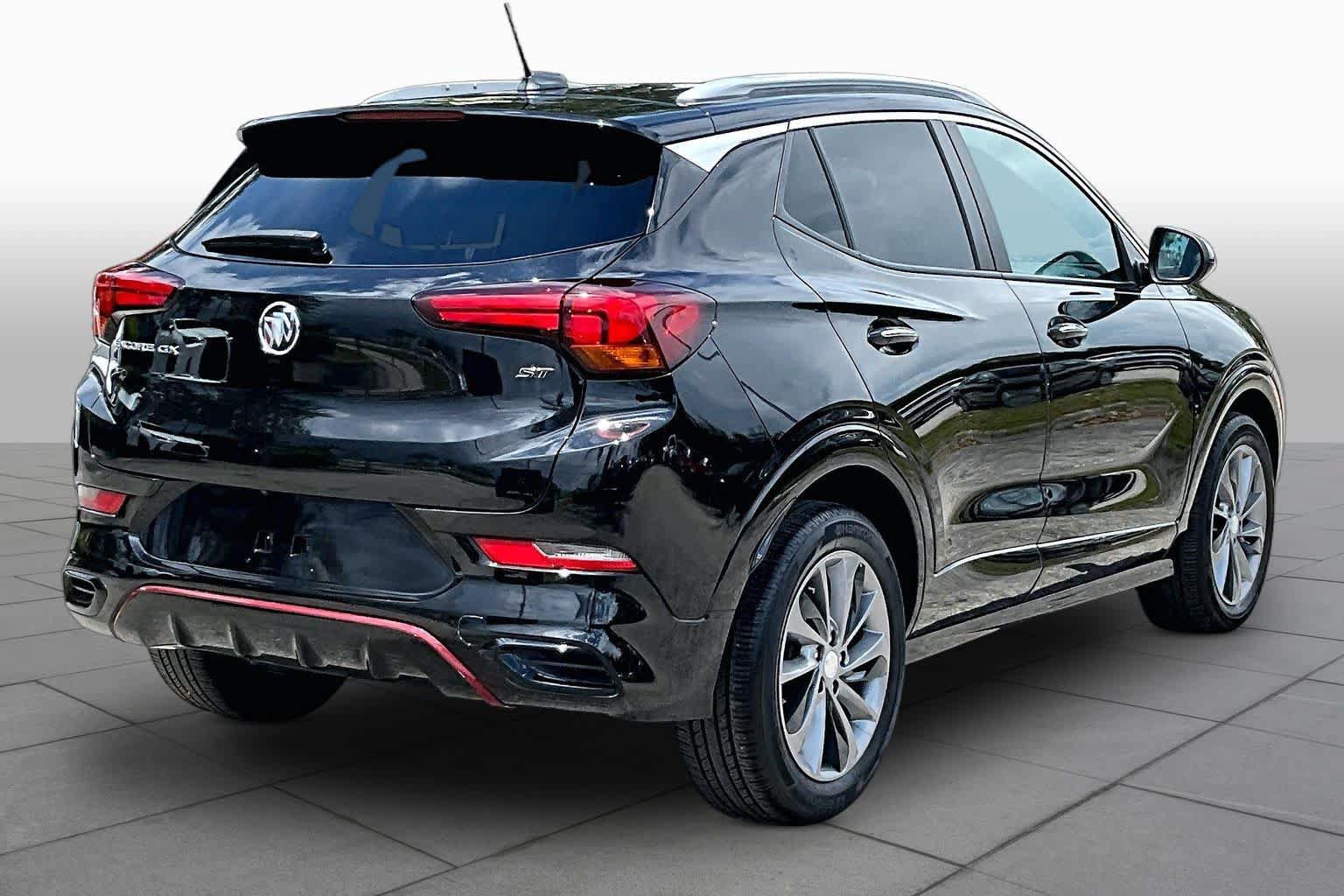 Used 2023 Buick Encore GX Select w/ Sport Touring Package FWD image 13