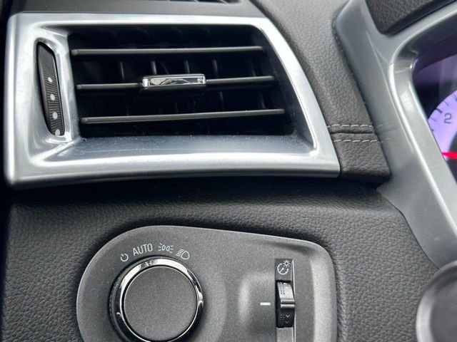 Used 2012 Cadillac SRX Luxury image 10