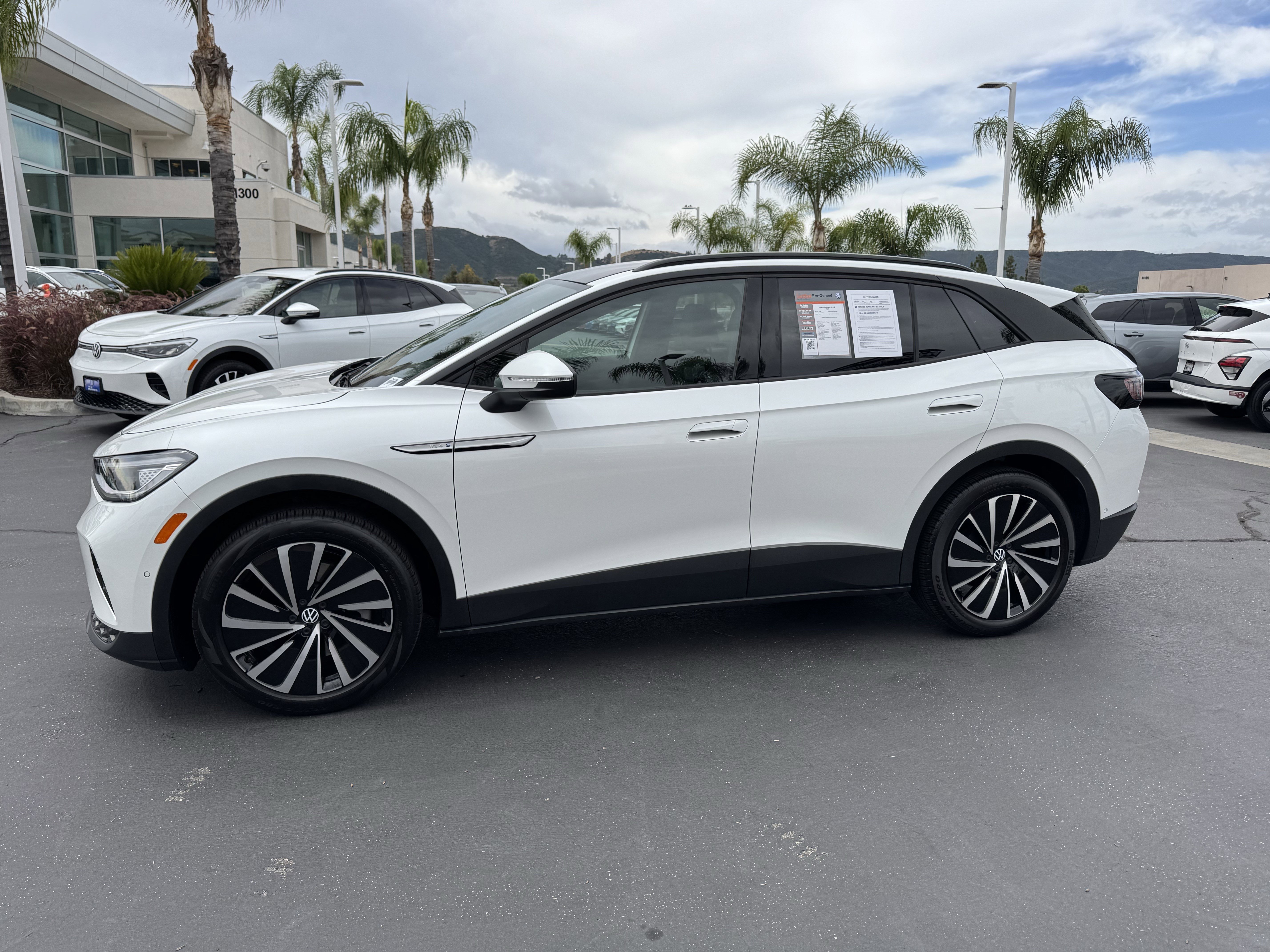 Used 2024 Volkswagen ID.4 S image 7