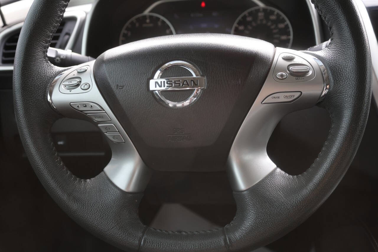 Used 2015 Nissan Murano SL w/ SL Technology Package AWD/4WD image 18