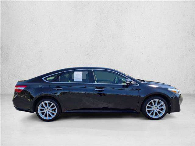 Used 2013 Toyota Avalon XLE Touring FWD image 4
