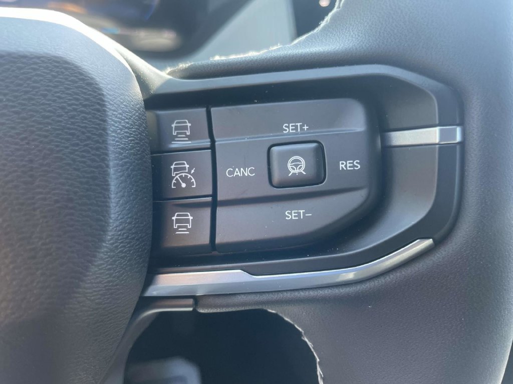 New 2026 Jeep Cherokee Laredo AWD/4WD image 32