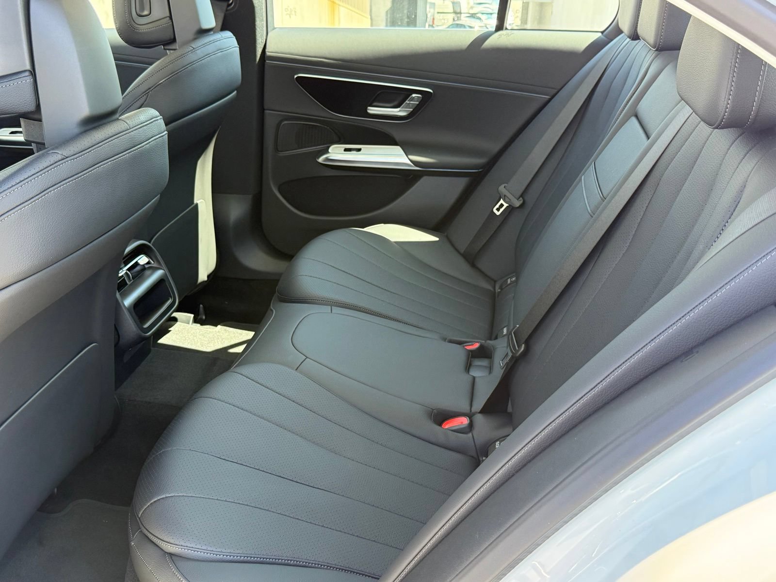New 2026 Mercedes-Benz E 350 Sedan image 29