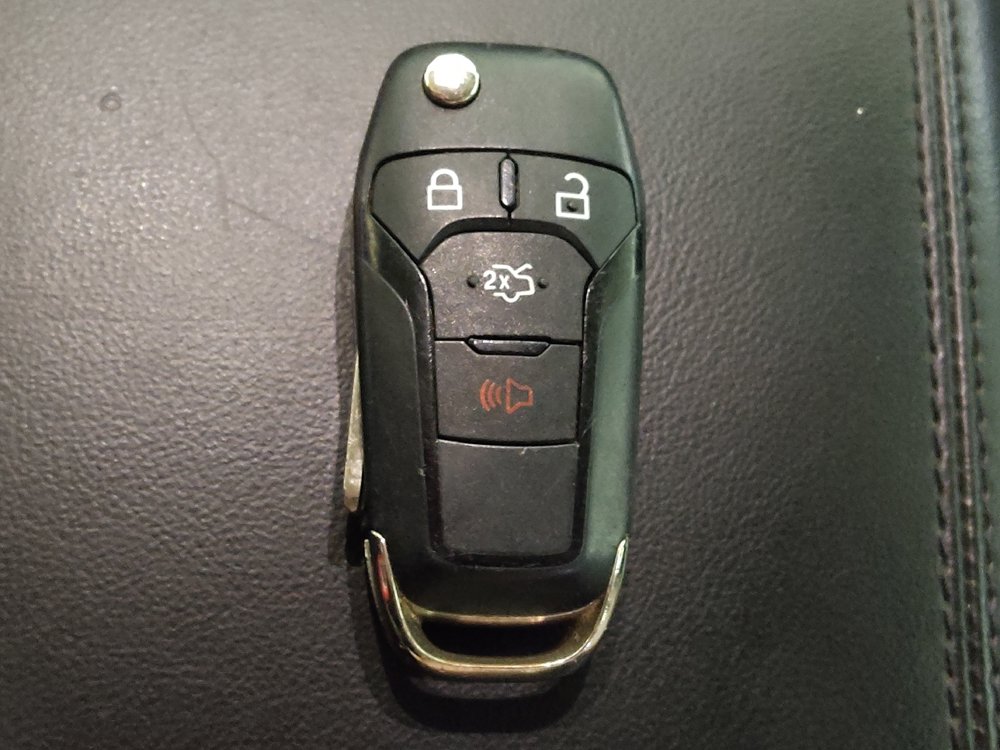 Used 2023 Ford Explorer 4WD image 32