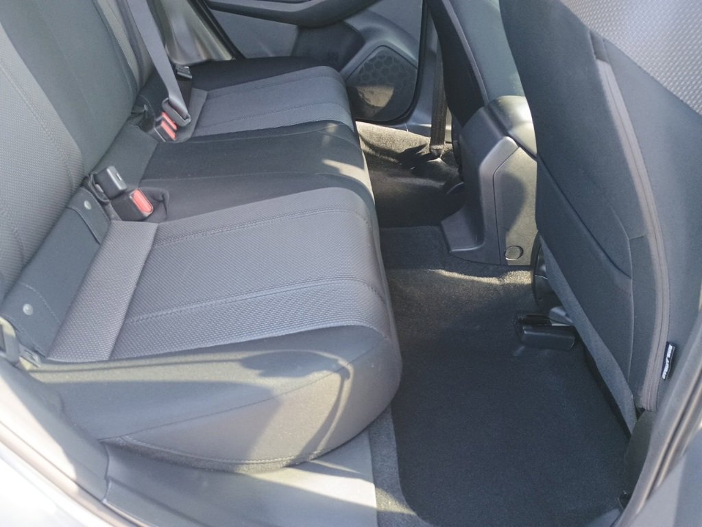 Certified 2021 Subaru Crosstrek 2.0i image 19