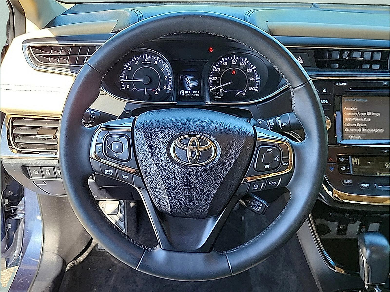 Used 2016 Toyota Avalon Limited w/ Toyota Safety Sense Package FWD image 17