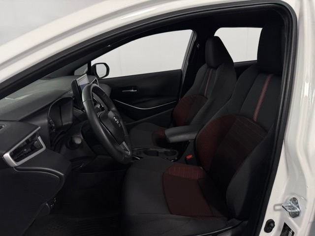 Used 2025 Toyota Corolla SE FWD image 14