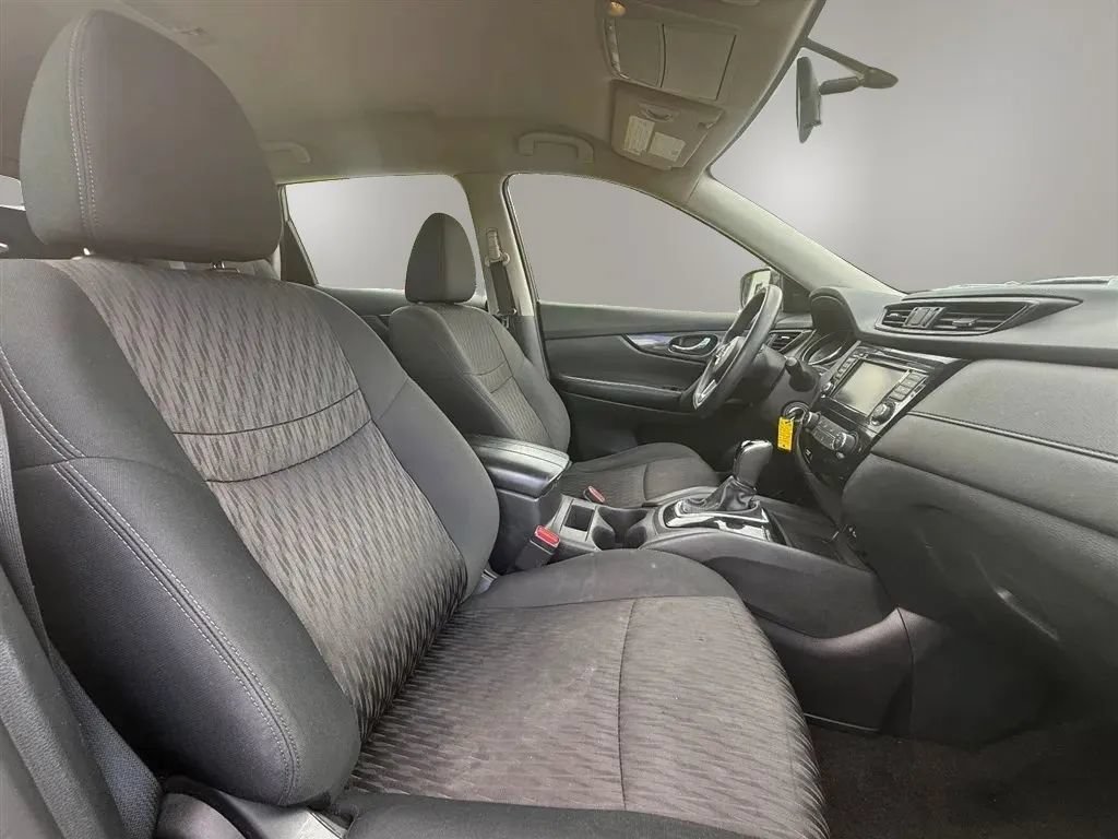 Used 2018 Nissan Rogue S AWD/4WD image 20