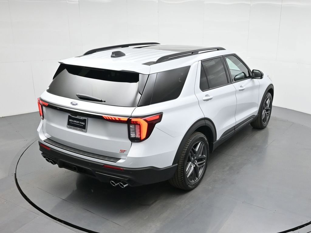 New 2026 Ford Explorer ST w/ Sun And Sound Package AWD/4WD image 39
