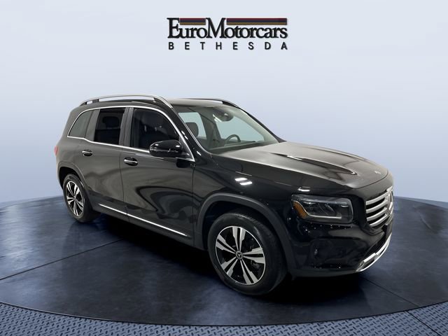 Used 2025 Mercedes-Benz GLB 250 4MATIC image 1