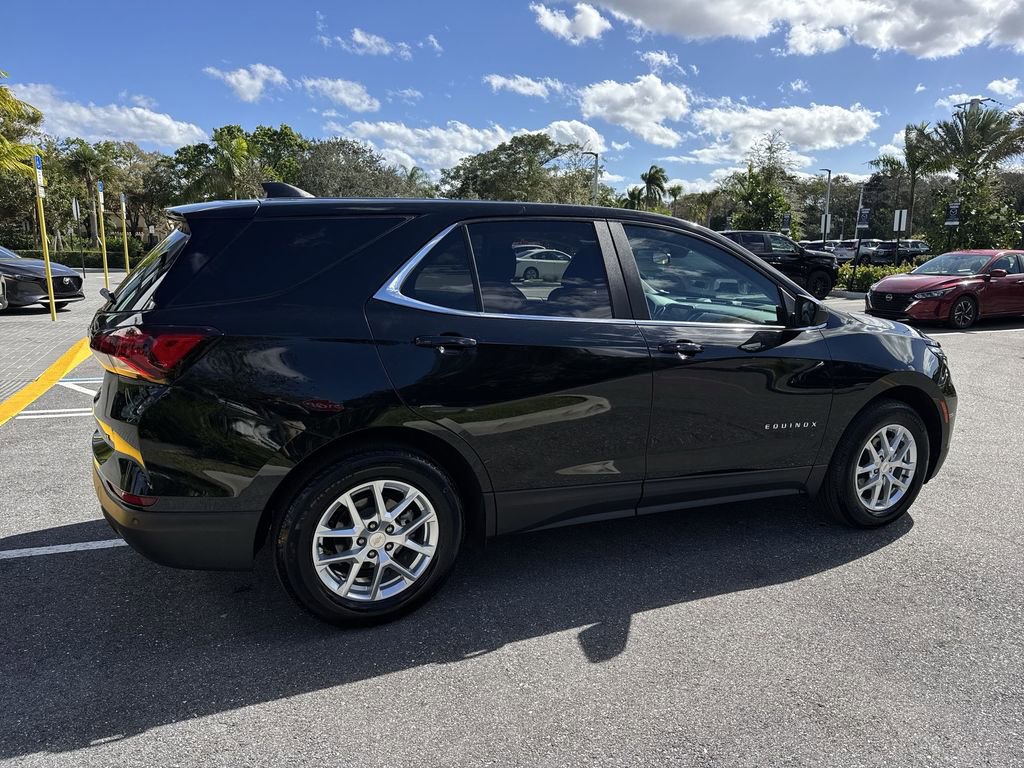 Used 2022 Chevrolet Equinox LT FWD image 4