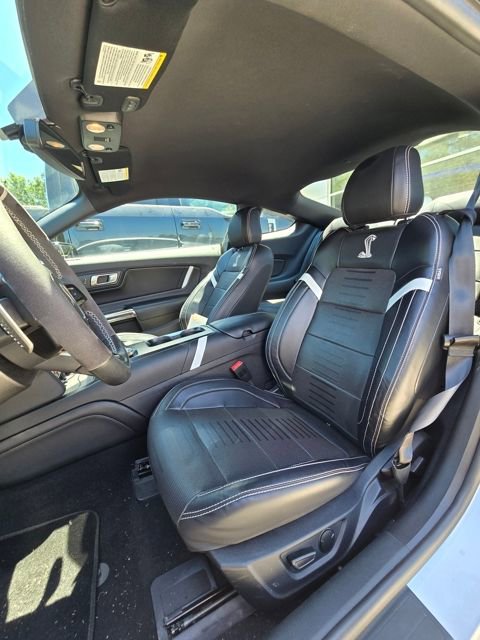 Used 2021 Ford Mustang Shelby GT500 w/ Technology Package RWD image 15