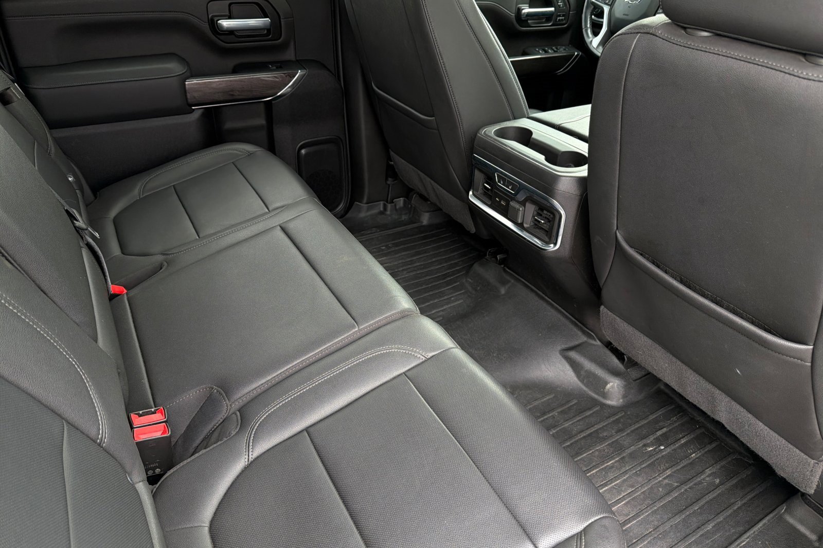 Used 2022 Chevrolet Silverado 3500 LTZ w/ LTZ Plus Package image 16