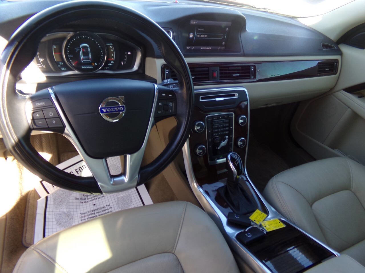 Used 2014 Volvo XC70 3.2 w/ Climate Package image 84