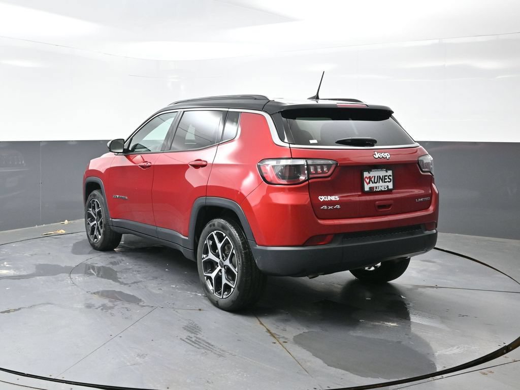 Used 2025 Jeep Compass Limited AWD/4WD image 11
