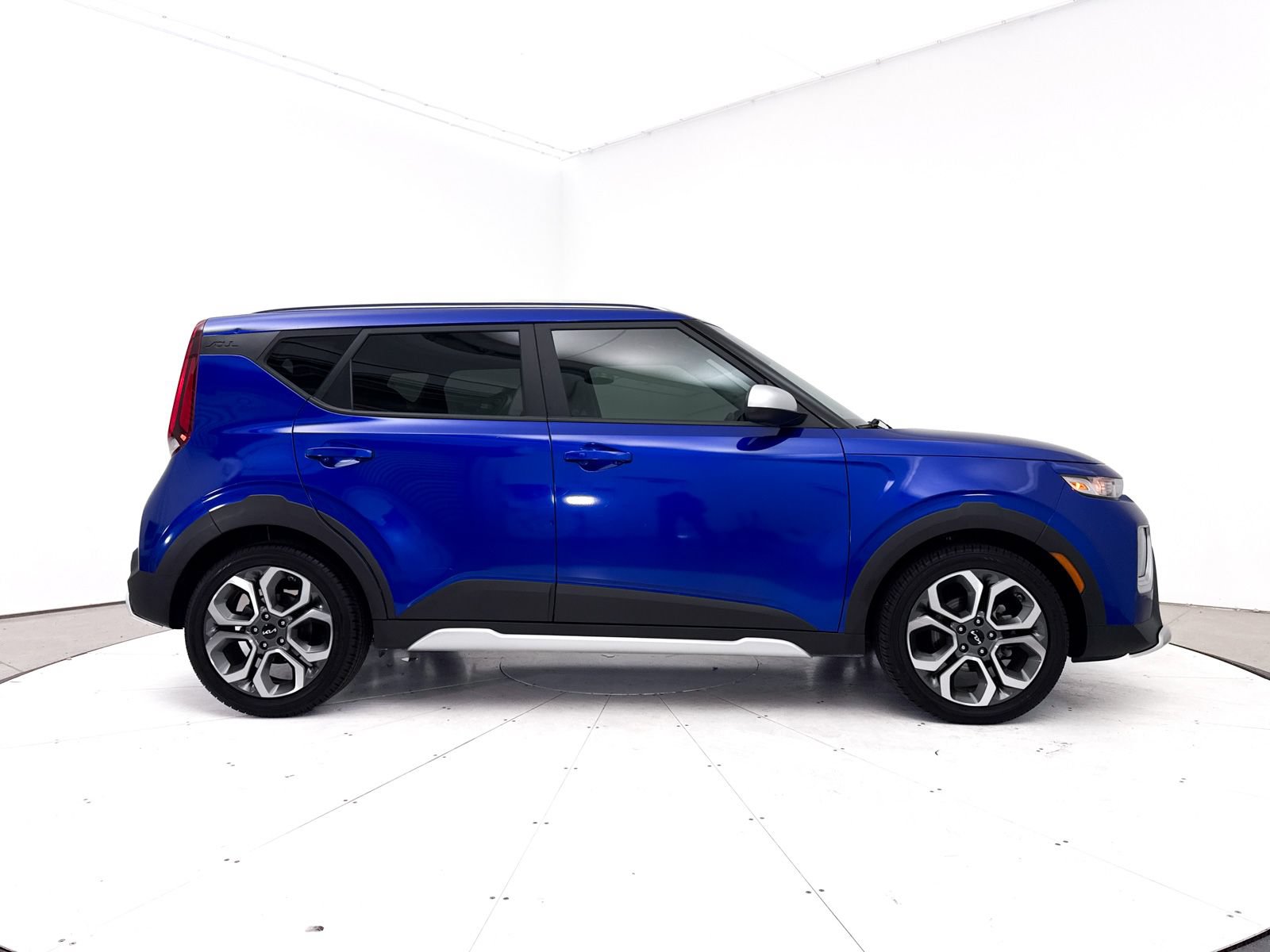 Certified 2022 Kia Soul X-Line FWD image 39
