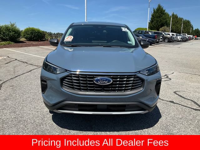 Used 2024 Ford Escape Active w/ Tech Pack #1 AWD/4WD image 2