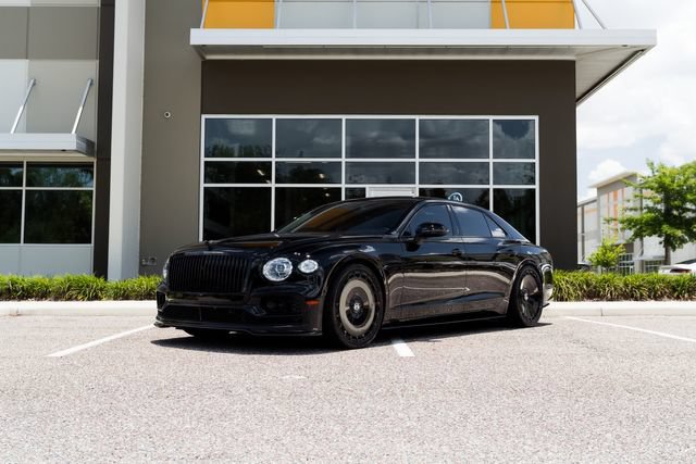 Used 2023 Bentley Flying Spur Azure AWD/4WD image 7