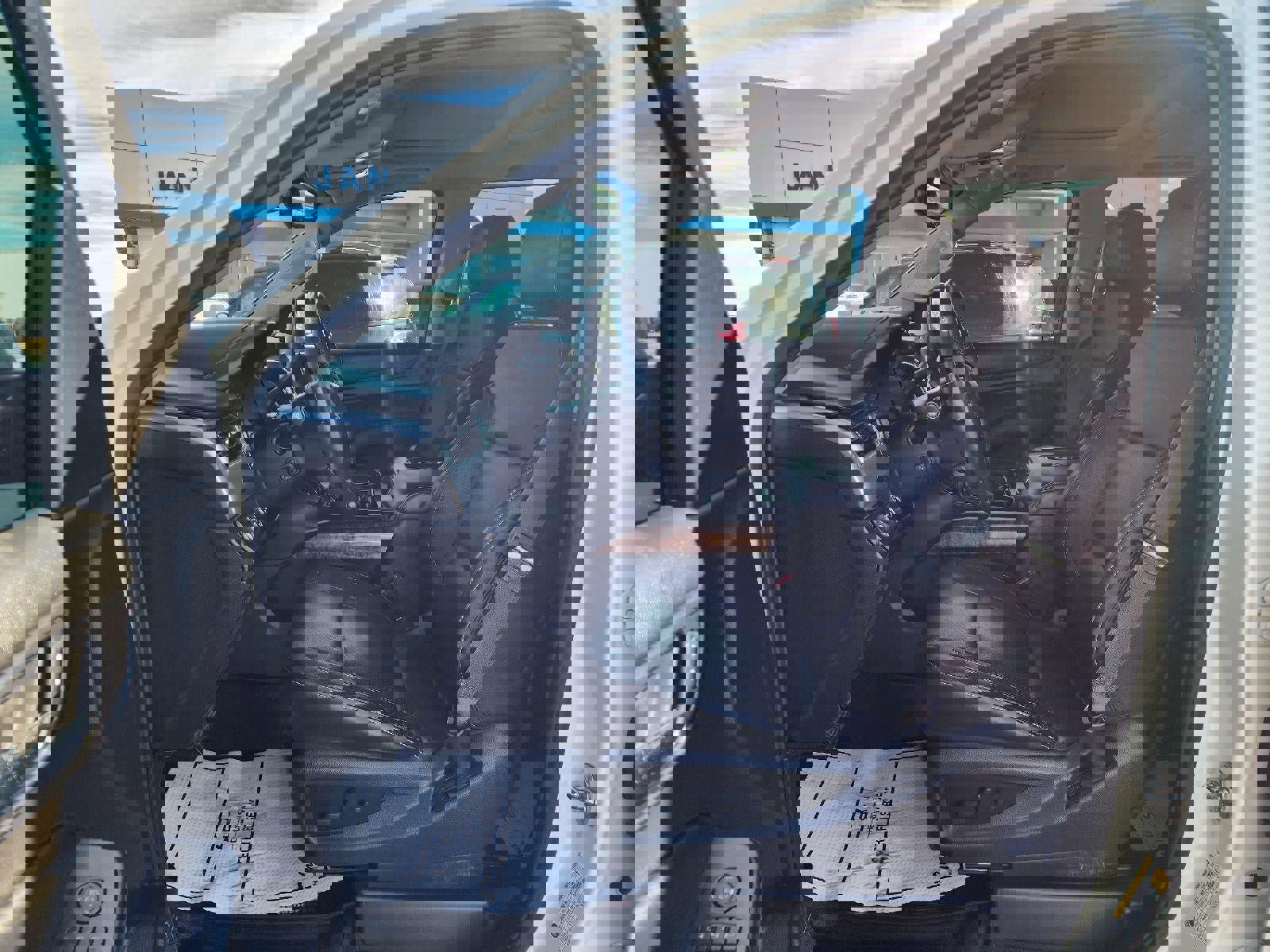 Used 2015 Chevrolet Suburban LTZ image 8