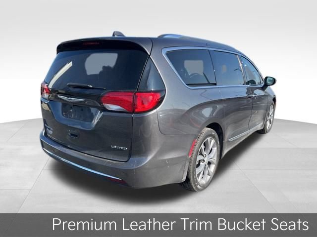 Used 2019 Chrysler Pacifica Limited w/ Tire & Wheel Group image 7